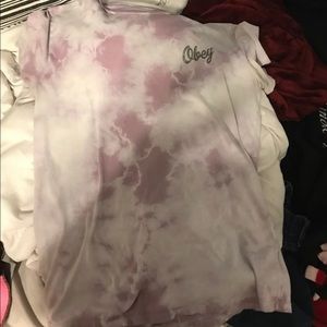 Obey top